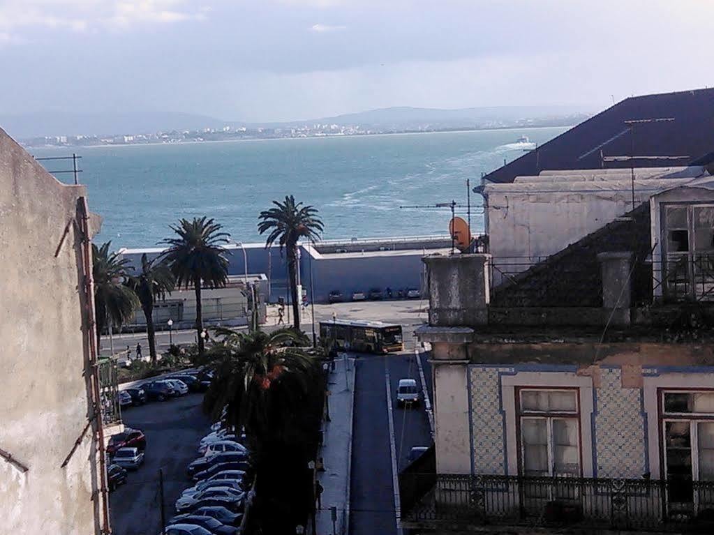 Portas Da Se Apartments Lisbon Exterior photo